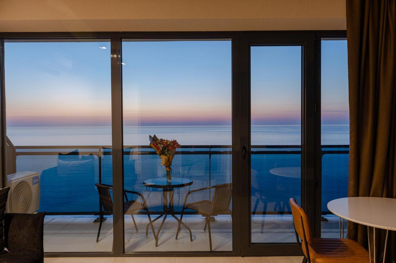 The Spot Apartments - Orbi Beach Tower บาทูมิ ภายนอก รูปภาพ