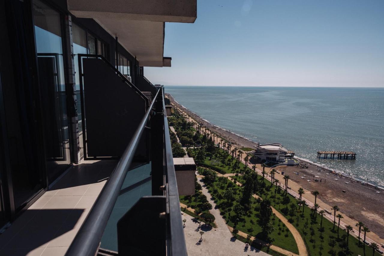The Spot Apartments - Orbi Beach Tower บาทูมิ ภายนอก รูปภาพ