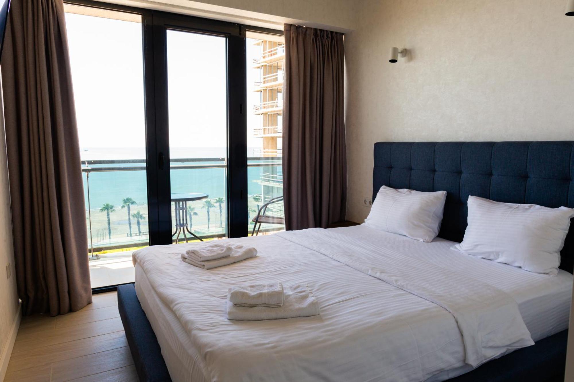 The Spot Apartments - Orbi Beach Tower บาทูมิ ภายนอก รูปภาพ