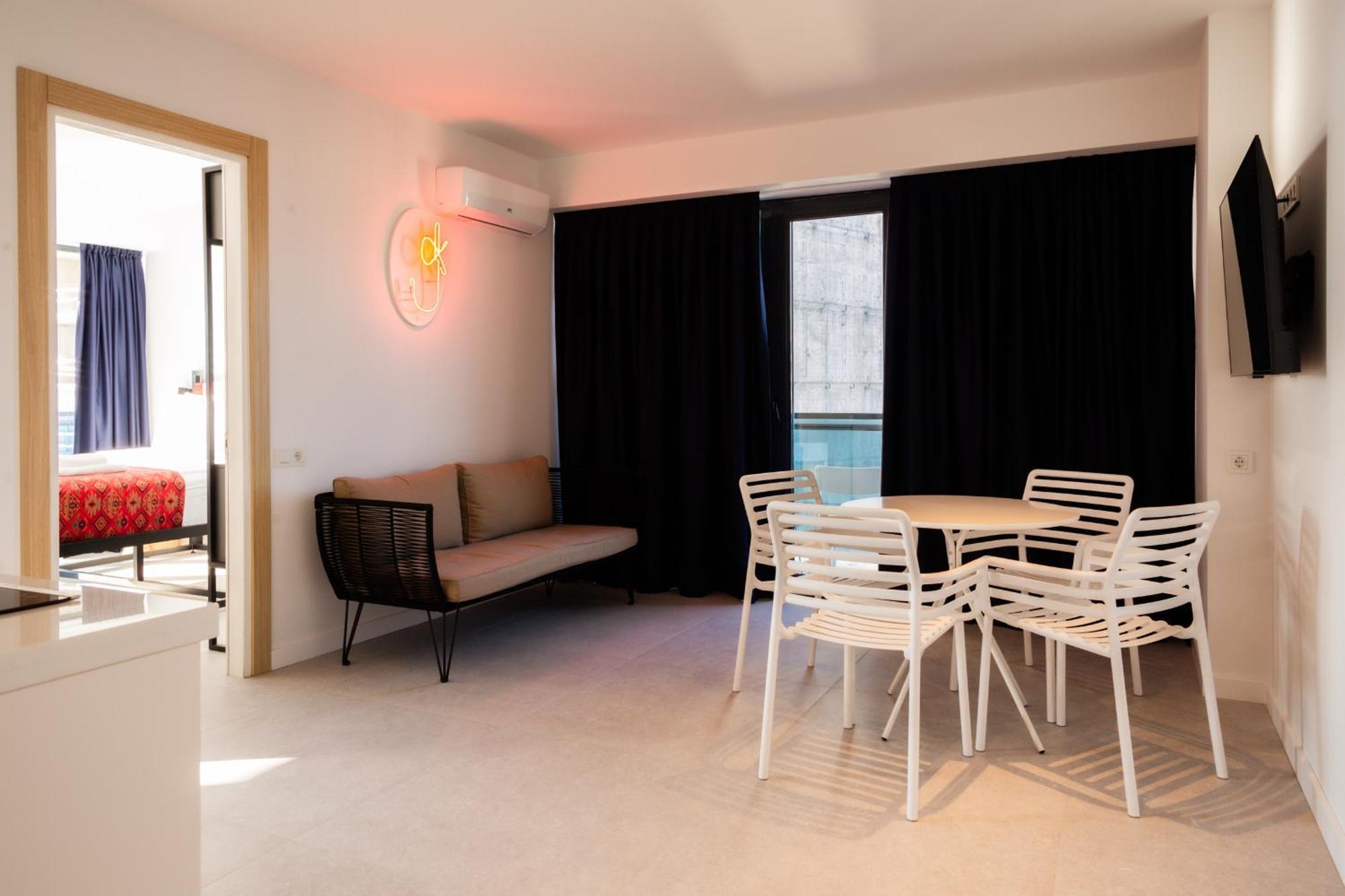 The Spot Apartments - Orbi Beach Tower บาทูมิ ภายนอก รูปภาพ