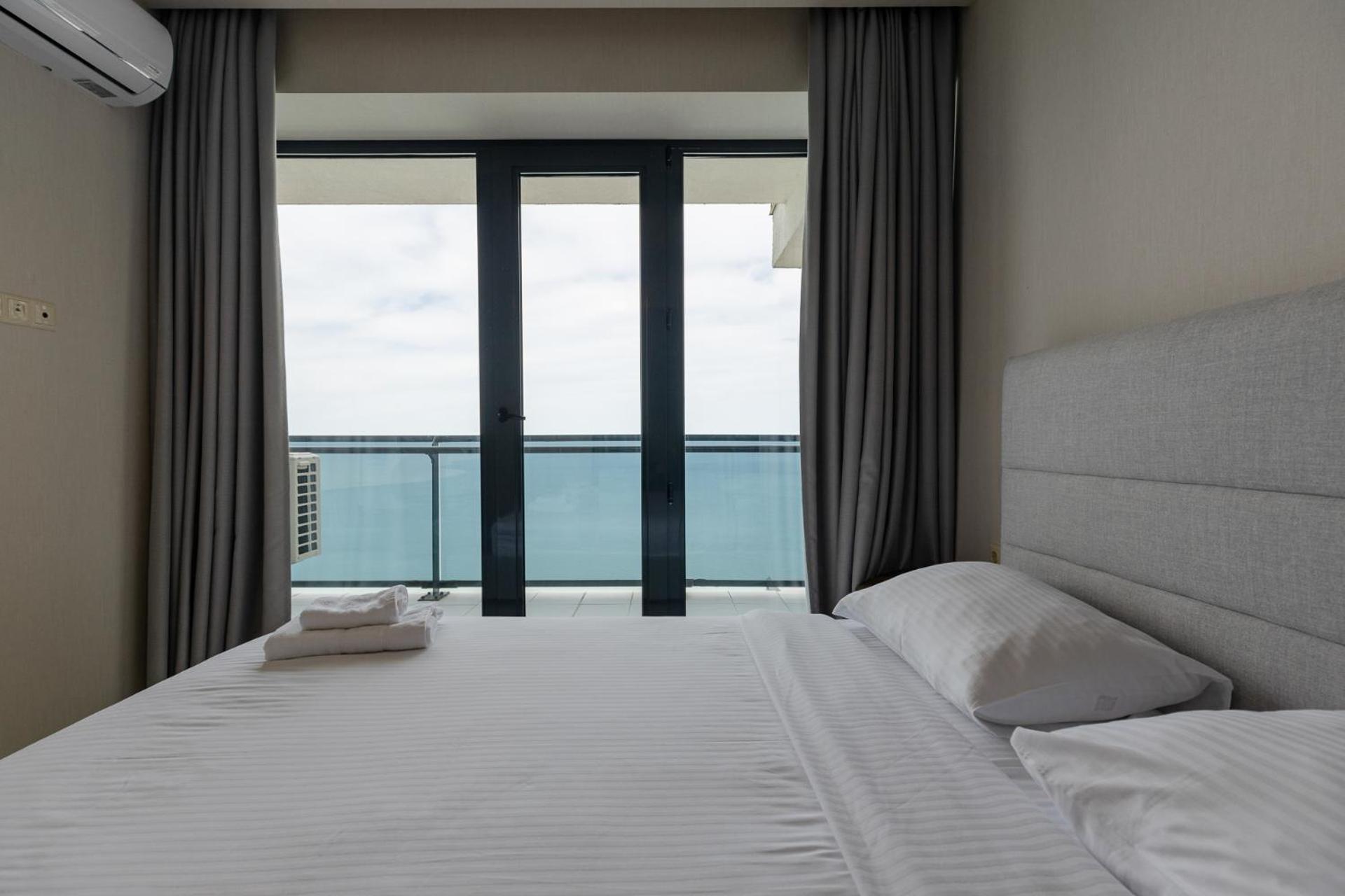 The Spot Apartments - Orbi Beach Tower บาทูมิ ภายนอก รูปภาพ